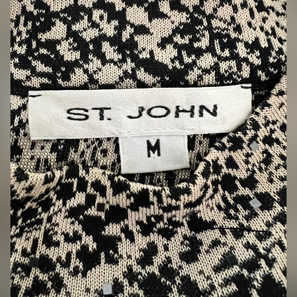 St. John Black Tan Animal Print Knit Sleeveless Mock Neck Sequin Top Size M - Picture 4 of 8